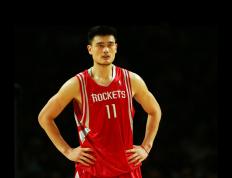 九游娱乐app下载-当伊拉克鏖战马赛，边境足球场上的和平大使阿拉巴