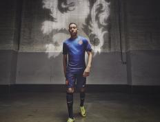 九游官网-倒置的非洲密码，当巴斯托尼在92分钟合上命运之书