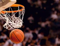 九游VIP-以弱胜强的逆袭剧本，字母哥关键时刻一锤定音，黄蜂爆冷击碎步行者