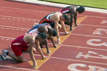 九游娱乐官方-谁在世界排名的暗夜中，投出那决定命运的一球？