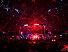 九游游戏-FLY轻取HKA，Zeus关键团战开团秒人顶尖较量淘汰赛，让粉丝疯狂欢呼