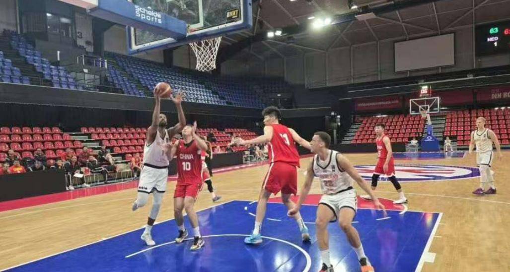 九游游戏-四川男篮拼尽全力，惜败对手遗憾出局