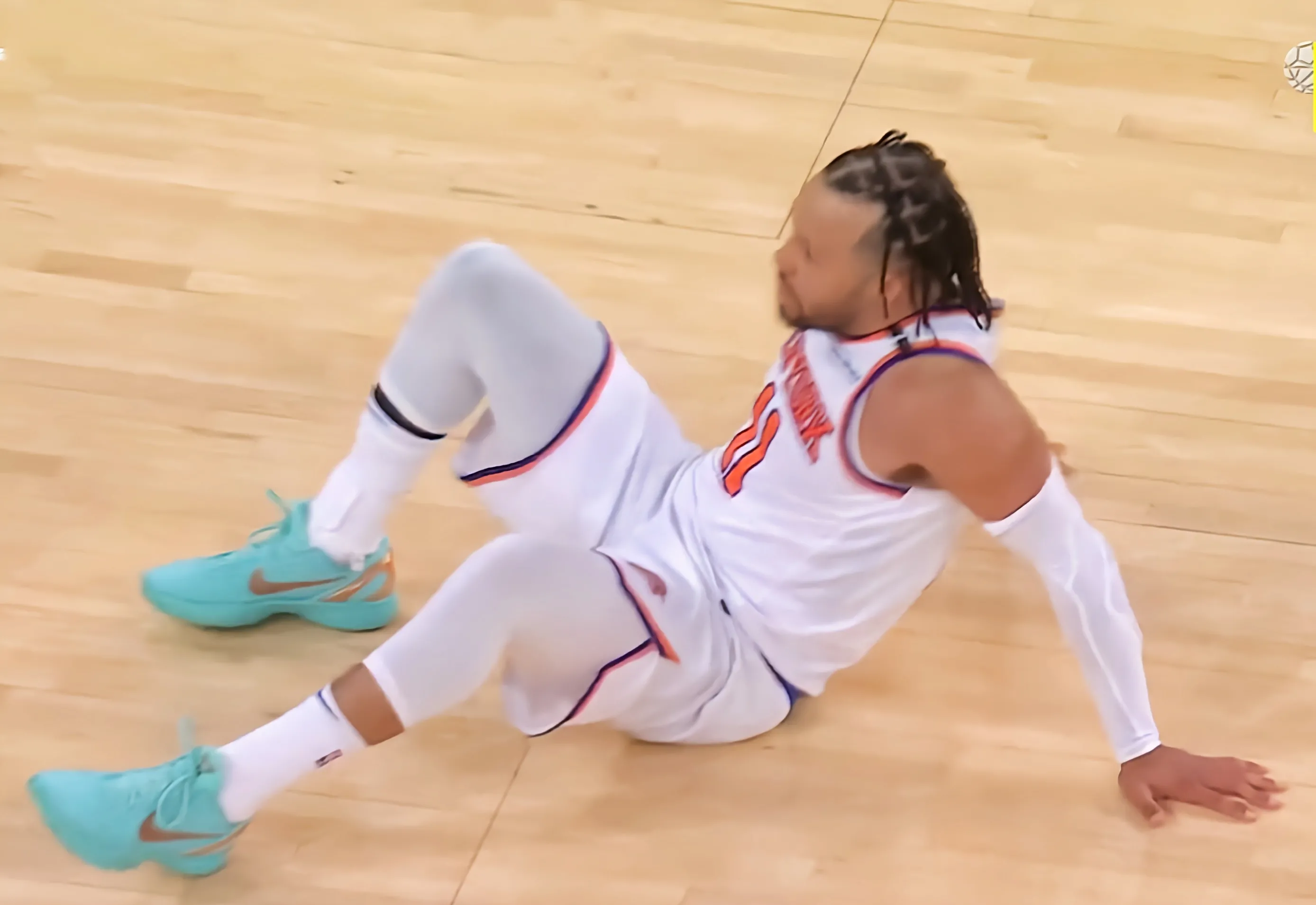 九游体育APP下载-尼克斯队连续输球,挤进东部榜末