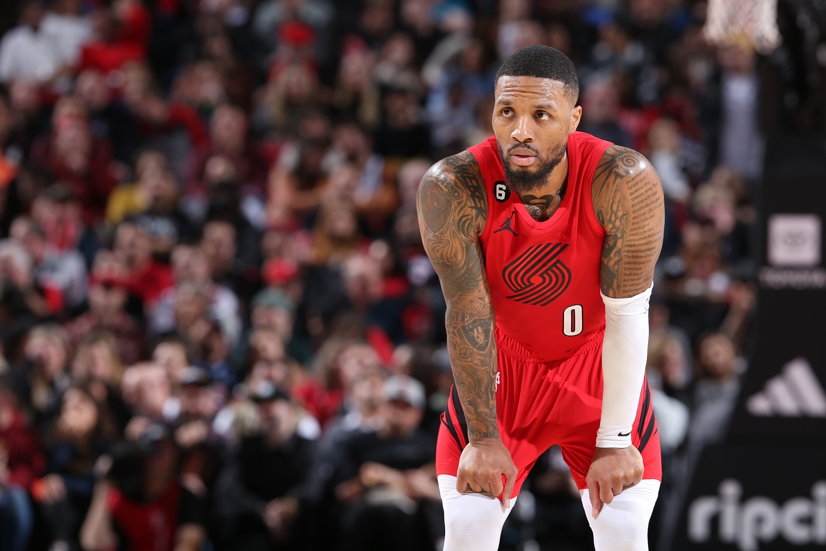 9you娱乐-包含雷霆翻盘四川队，利拉德状态火热的词条