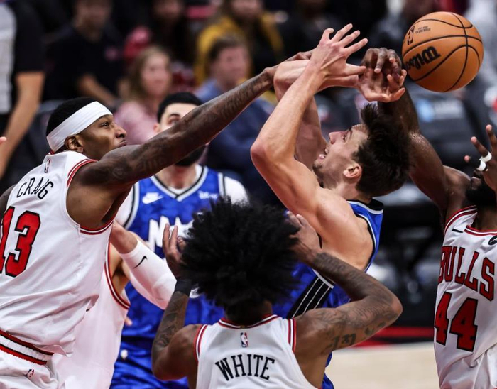 九游app下载-江苏队轻取魔术，拉文带队取胜